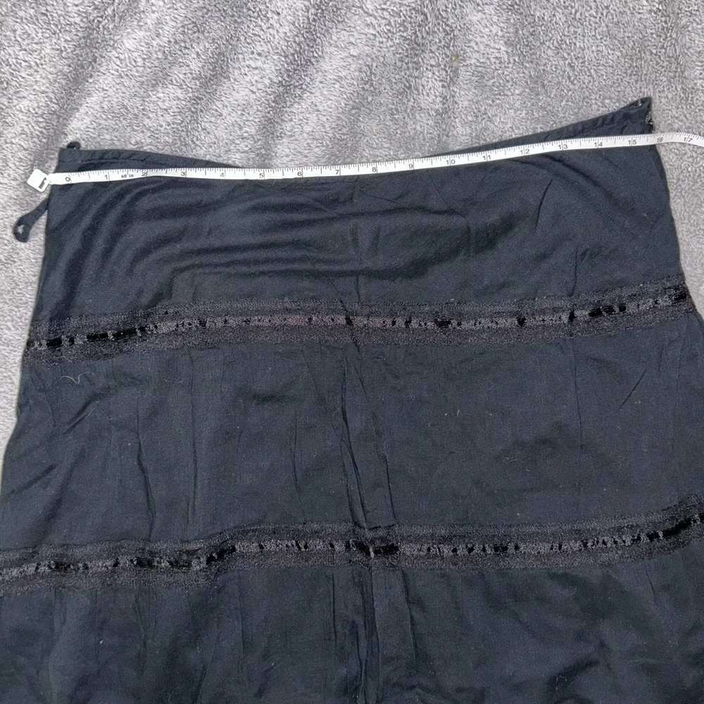 Elegant Black Maxi Skirt for Women - Picture 3 of 3